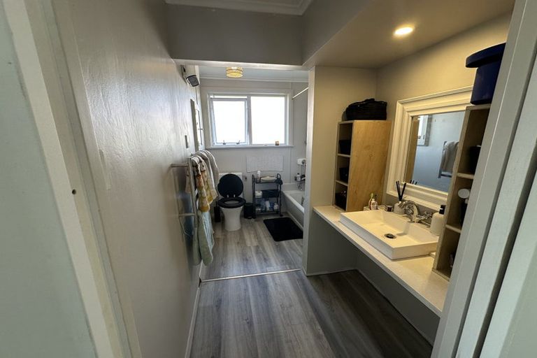 Photo of property in 96 Main Road, Titahi Bay, Porirua, 5022