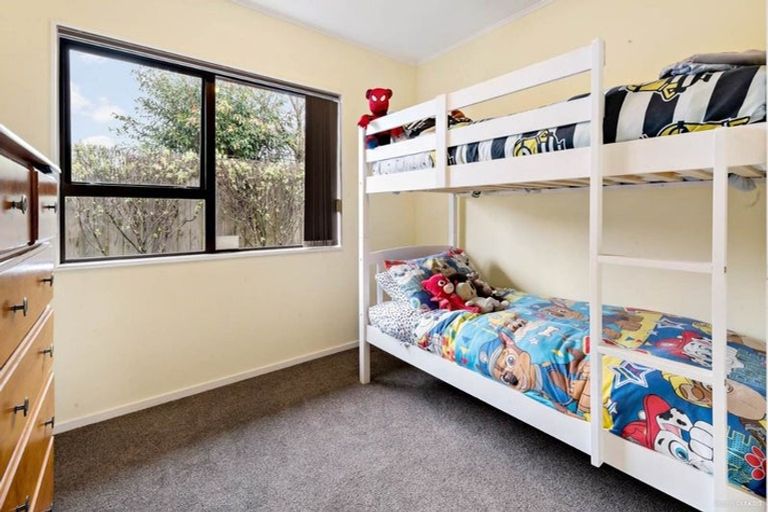 Photo of property in 1/132 Wellington Street, Pukekohe, 2120