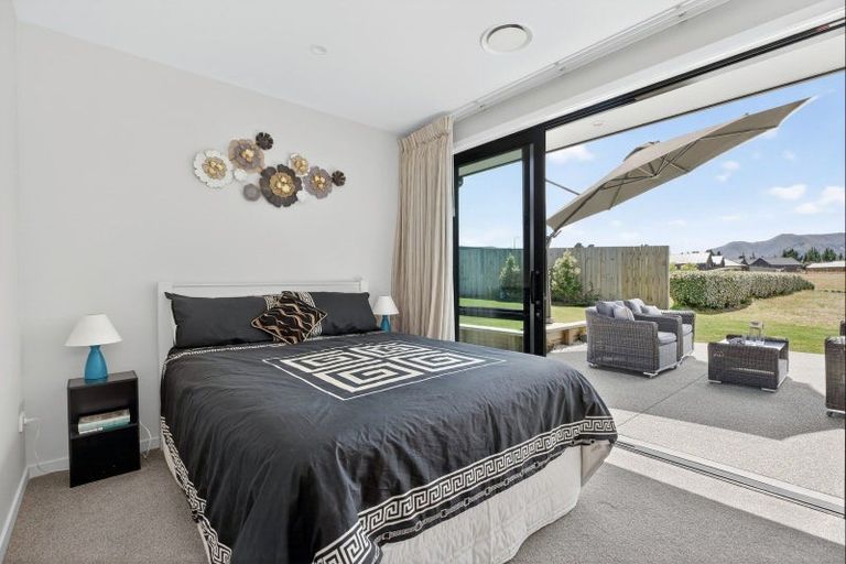 Photo of property in 11 Tahi Street, Albert Town, Wanaka, 9305