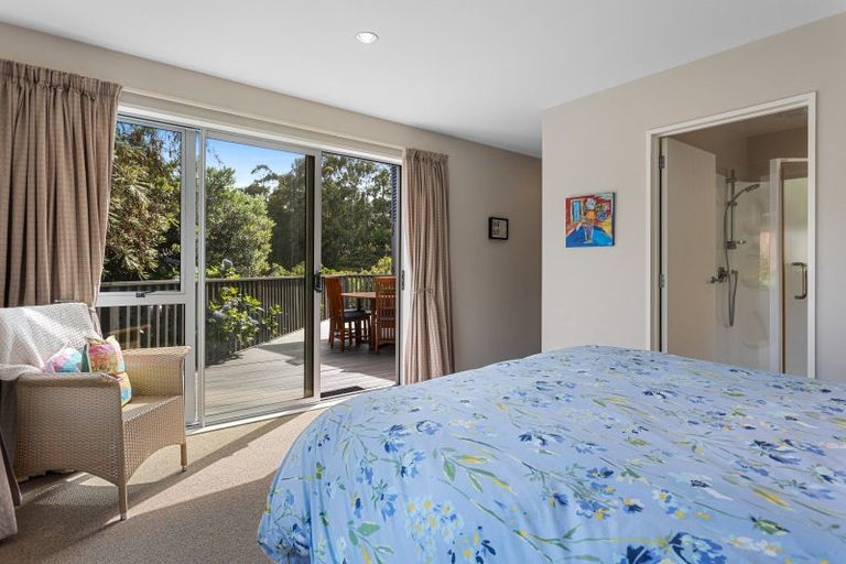 Photo of property in 11 Manuka Terrace, Duvauchelle, 7581
