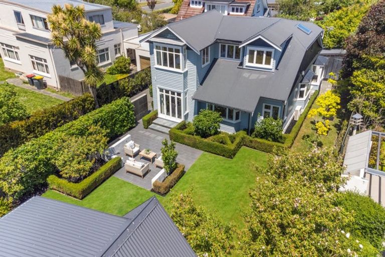 Photo of property in 16 Totara Street, Fendalton, Christchurch, 8041