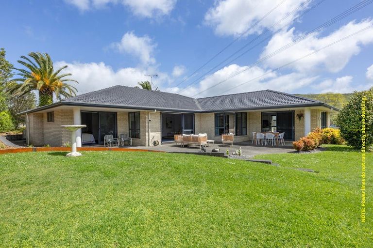 Photo of property in 14 Applemoors Way, Riverhead, 0820