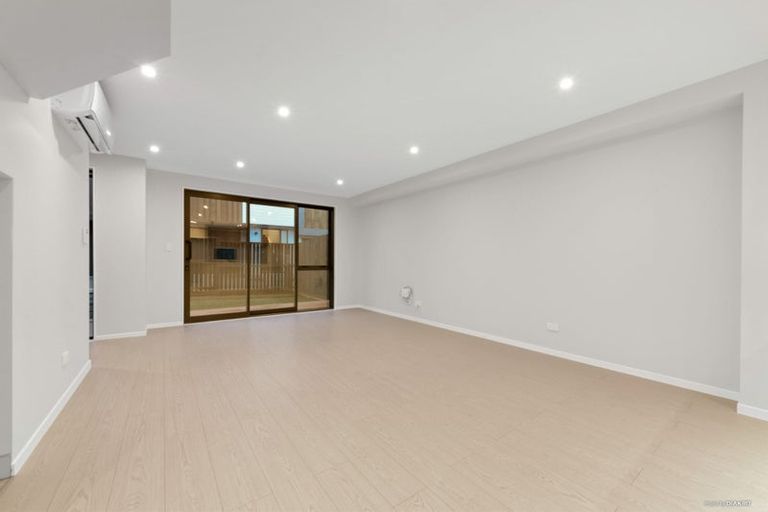 Photo of property in 4/19 Parker Avenue, New Lynn, Auckland, 0600