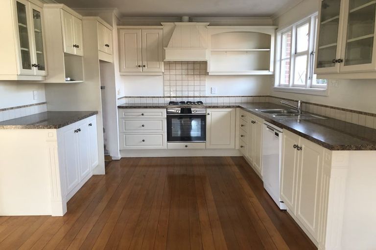 Photo of property in 70 Whincops Road, Halswell, Christchurch, 8025