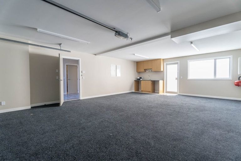 Photo of property in 165 Amesbury Drive, Churton Park, Wellington, 6037