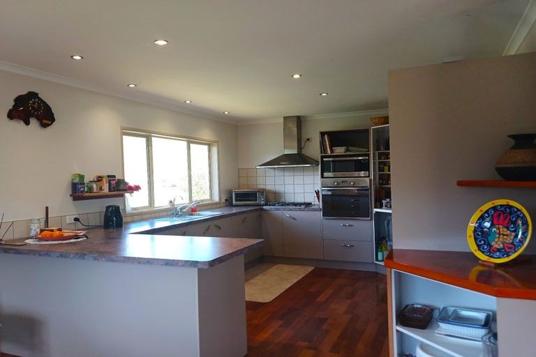 Photo of property in 11 Ocean View Road, Cable Bay, 0420