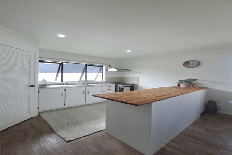 Photo of property in 8 Pacific Street, Waiuku, 2123