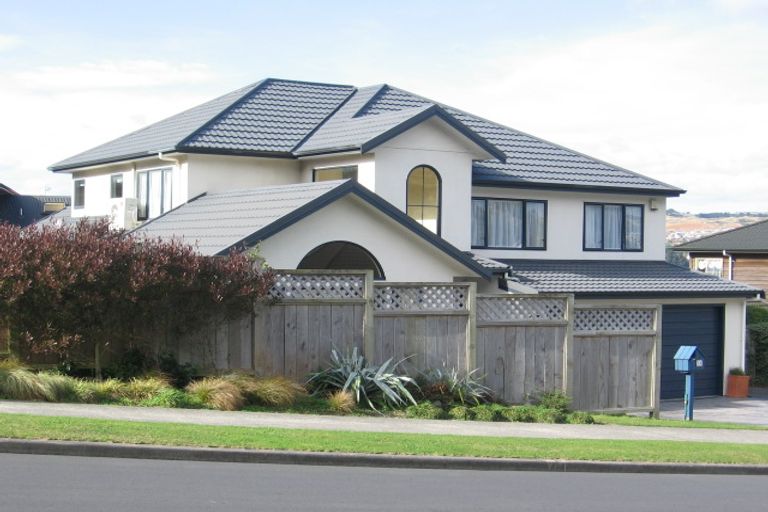 Photo of property in 14 Waverton Terrace, Churton Park, Wellington, 6037