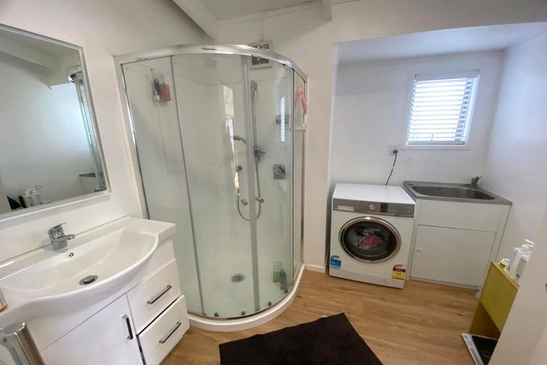 Photo of property in 30a Leo Street, Glen Eden, Auckland, 0602