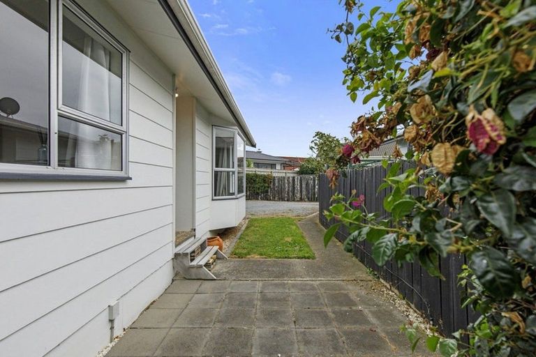 Photo of property in 3/6 Awamutu Grove, Waiwhetu, Lower Hutt, 5010