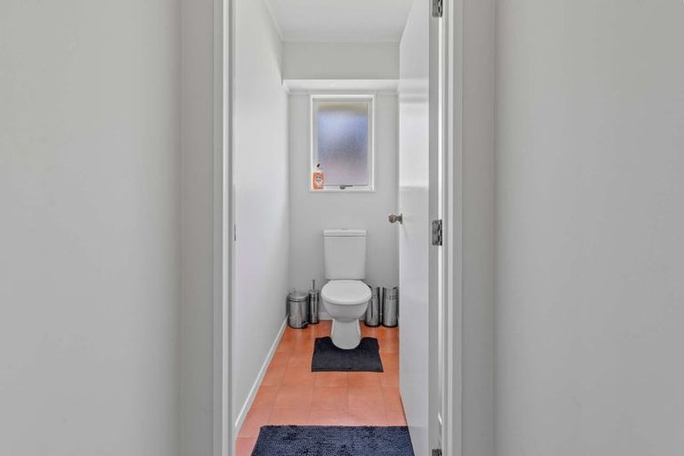 Photo of property in 19 Liddesdale Place, Papakura, 2110