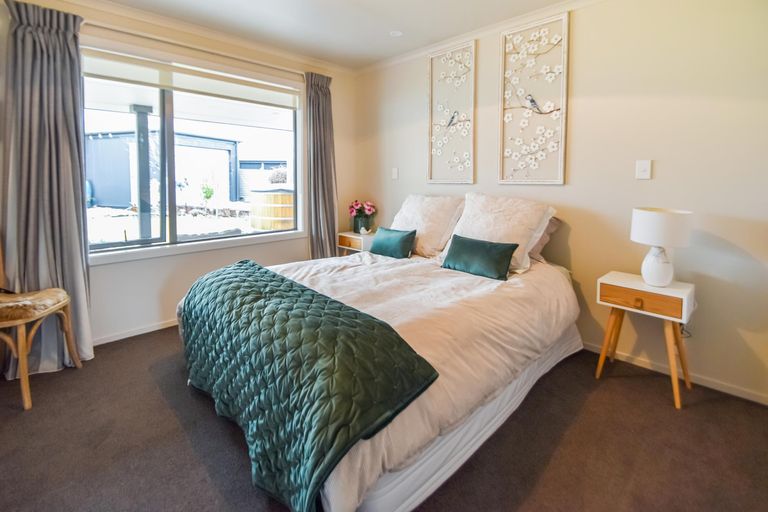 Photo of property in 19 Simons Street, Twizel, 7901