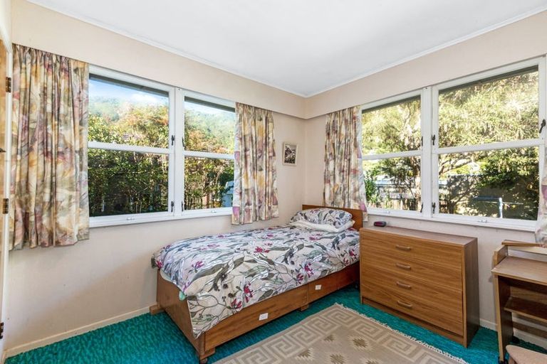 Photo of property in 2 Cleary Street, Waterloo, Lower Hutt, 5011