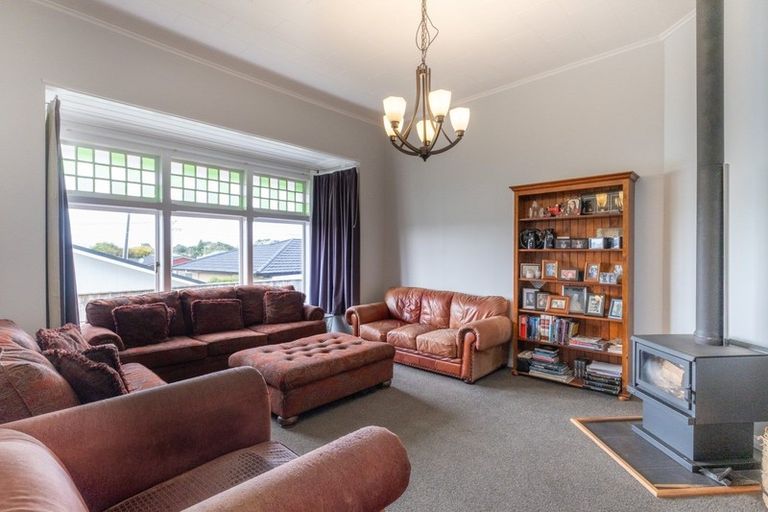 Photo of property in 9 Victoria Street, Hawera, 4610