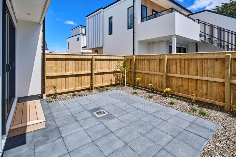 Photo of property in 17/10 Pascoe Avenue, Paremata, Porirua, 5026
