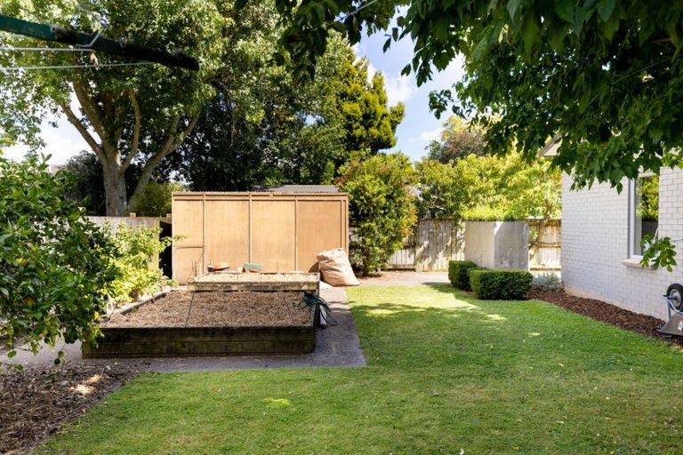 Photo of property in 131 Taylor Street, Cambridge, 3434