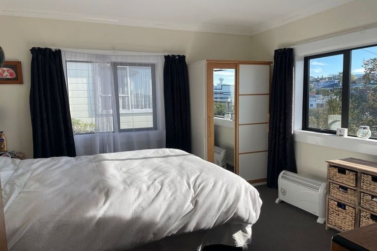 Photo of property in 32 Crosby Street, Mornington, Dunedin, 9011