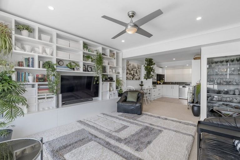 Photo of property in 3/22 Cliff Road, Tauranga, 3110