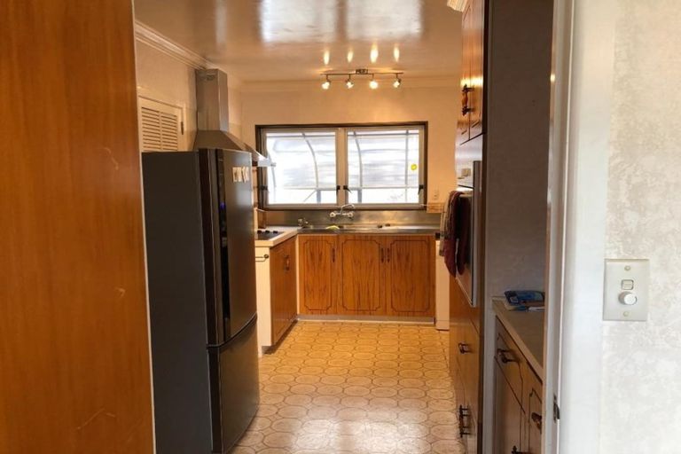 Photo of property in 12 Mountain Road, Morningside, Whangarei, 0110