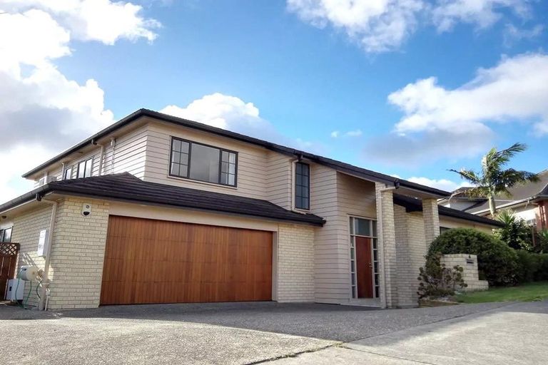 Photo of property in 4 Drumston Place, Flat Bush, Auckland, 2019