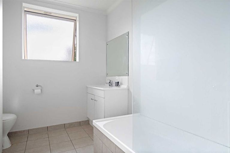 Photo of property in 23a Margarita Rise, Pukekohe, 2120