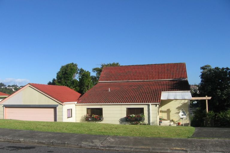 Photo of property in 30 Shanaway Rise, Hillcrest, Auckland, 0627