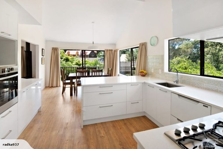 Photo of property in 81 Porritt Avenue, Chatswood, Auckland, 0626