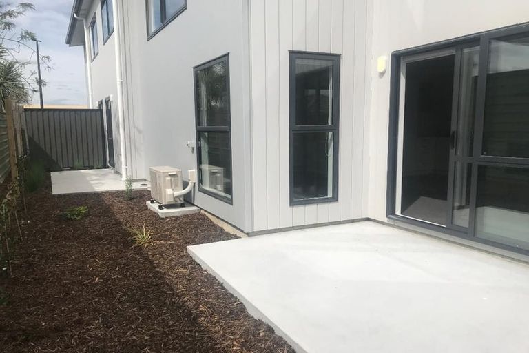 Photo of property in 2u5 Lambert Court, Glenview, Hamilton, 3206