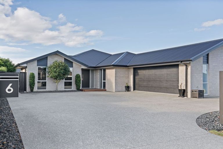 Photo of property in 6 Elgin Place, Prebbleton, 7604