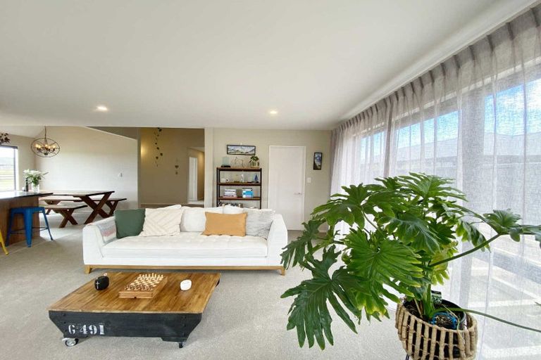 Photo of property in 16 Munro Lane, Rolleston, 7615