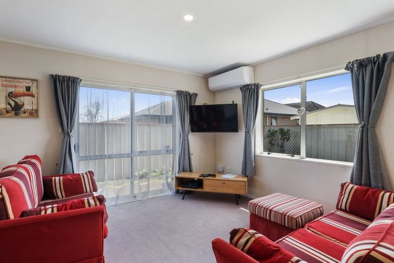 Photo of property in 27b Essex Street, Levin, 5510