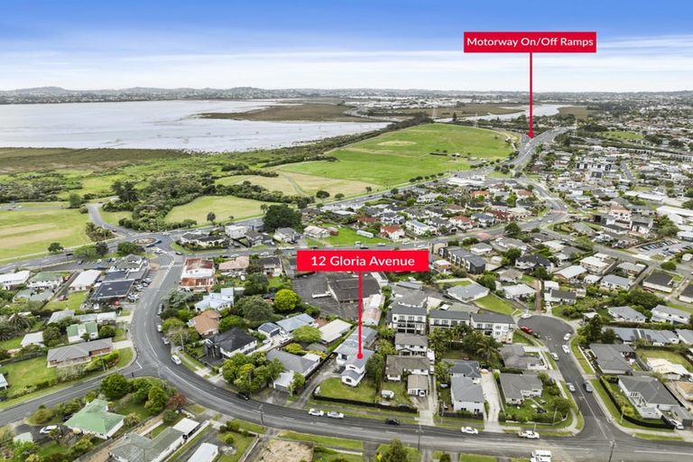 Photo of property in 12 Gloria Avenue, Te Atatu Peninsula, Auckland, 0610