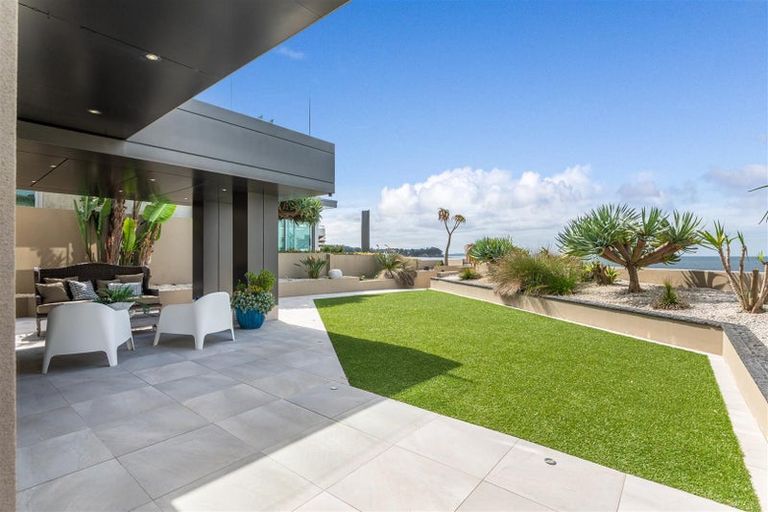 Photo of property in 34 Muritai Road, Milford, Auckland, 0620