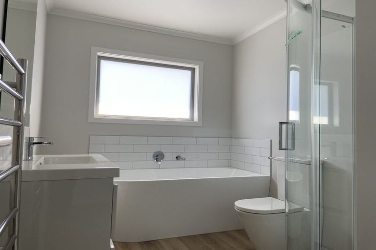 Photo of property in 18 Guy Street, Waipawa, 4210