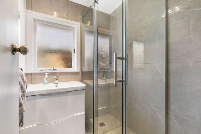 Photo of property in 1/9 Merriefield Avenue, Forrest Hill, Auckland, 0620