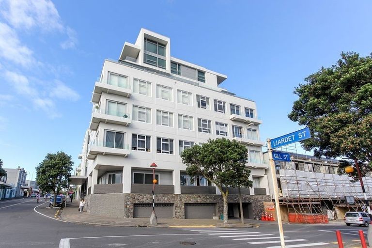 Photo of property in 22 Liardet Apartments, 104/22 Liardet Street, New Plymouth, 4310