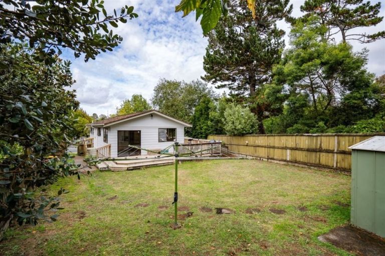 Photo of property in 90 Kemp Road, Massey, Auckland, 0614