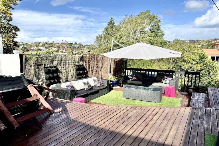 Photo of property in 1/3 Pelican Lane, Unsworth Heights, Auckland, 0632