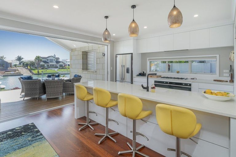 Photo of property in 30 Hei Esplanade, Whitianga, 3510