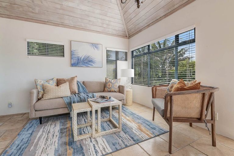 Photo of property in 13a Orchard Road, Browns Bay, Auckland, 0630