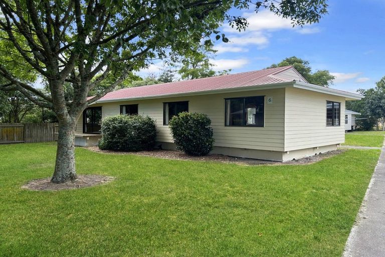 Photo of property in Atawhai Flats, 1 Keiller Place, Fitzherbert, Palmerston North, 4410