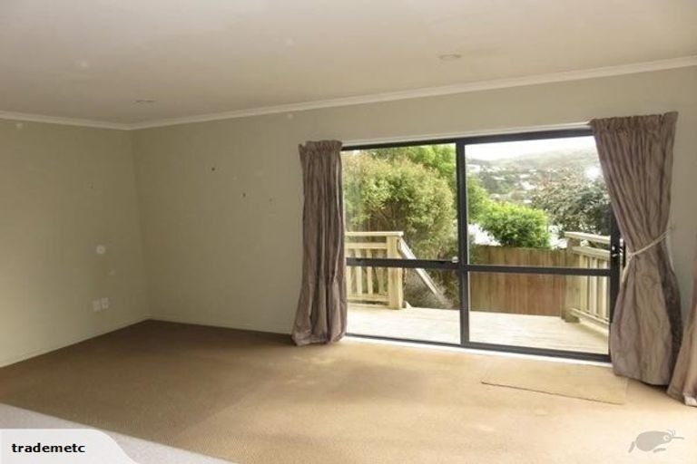 Photo of property in 2 Beazley Avenue, Paparangi, Wellington, 6037
