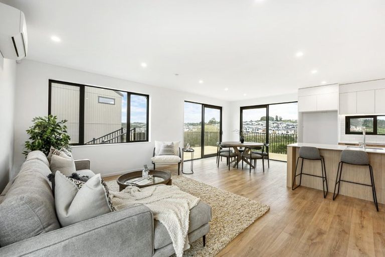 Photo of property in 3 Koura Road, Flat Bush, 2019