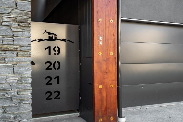 Photo of property in 21/16u George Bullen Lane, Arthurs Point, Queenstown, 9371