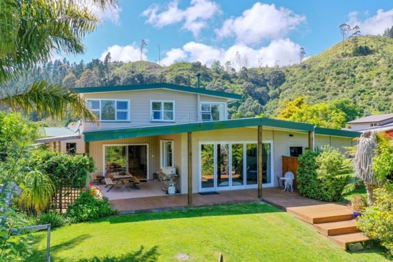 Photo of property in 10 Lakeview Place, Whakatane, 3120