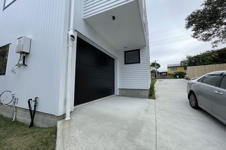 Photo of property in 5 Merton Avenue, Glenfield, Auckland, 0627