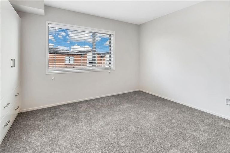 Photo of property in 74 Niu Lane, Te Atatu South, Auckland, 0610