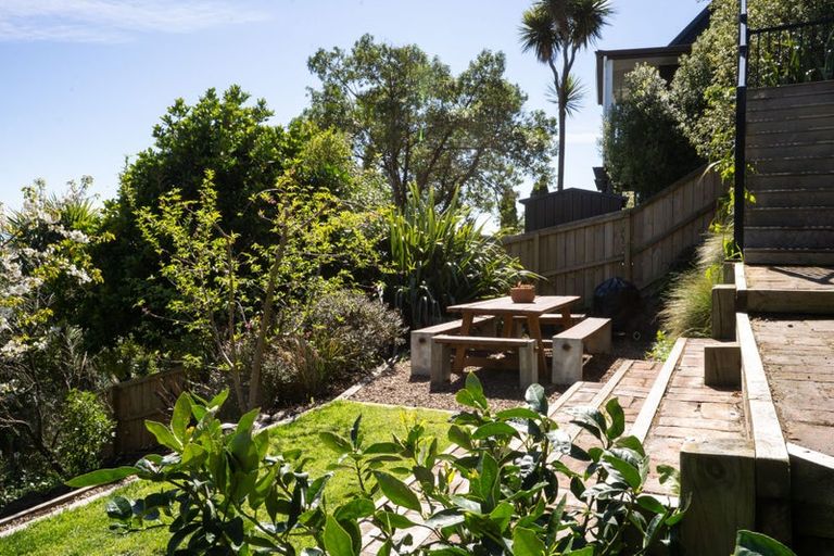 Photo of property in 3 Roland Lane, Mount Pleasant, Christchurch, 8081