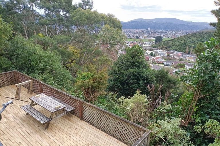 Photo of property in 20 Kerkwall Drive, Naenae, Lower Hutt, 5011