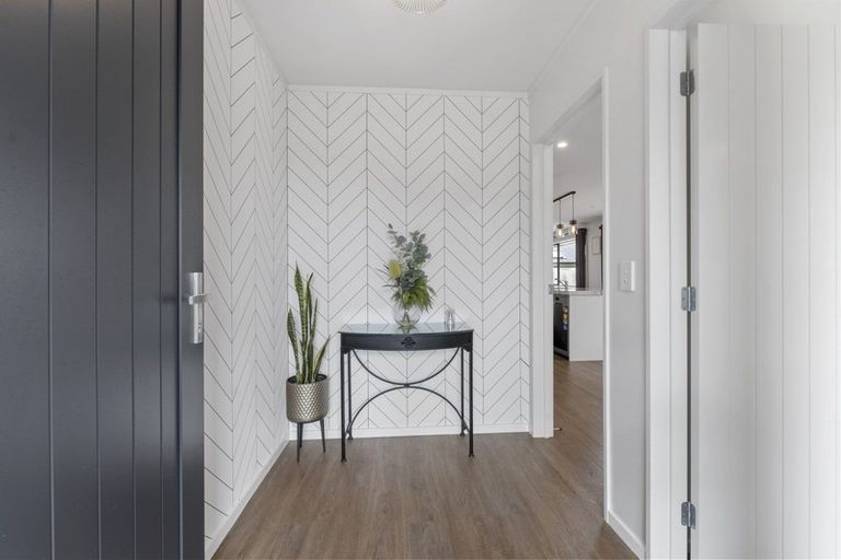 Photo of property in 4 Fearne Drive, Woodend, 7610